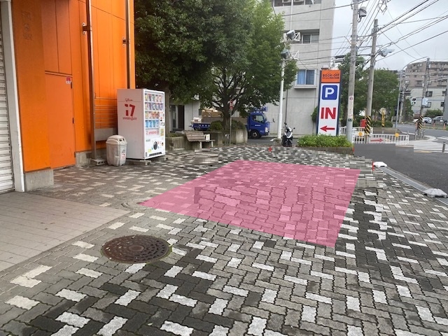 Bookoff Super Bazaar 綱島樽町店 ブックオフ 屋外スペース 神奈川県 綱島周辺のレンタルスペース 軒先ビジネス 貸店舗や期間限定ショップの店舗物件 ポップアップストア出店スペース検索サイト